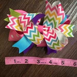 Girls Aligator Clip Bows Multicolored
